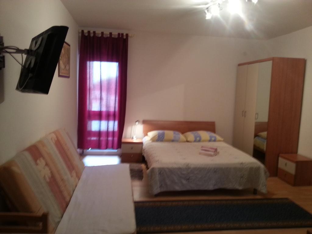 פרימוסטן Studio Apartments Ivica חדר תמונה