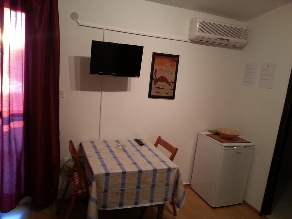 פרימוסטן Studio Apartments Ivica חדר תמונה